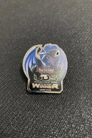 PRENDEDOR pin oficial Yugioh Blue Eyes